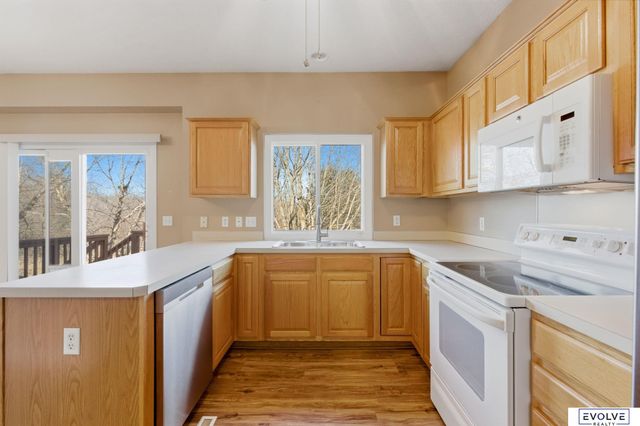 15062 Redman Avenue, Omaha, NE 68116