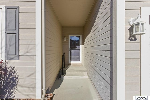 15062 Redman Avenue, Omaha, NE 68116