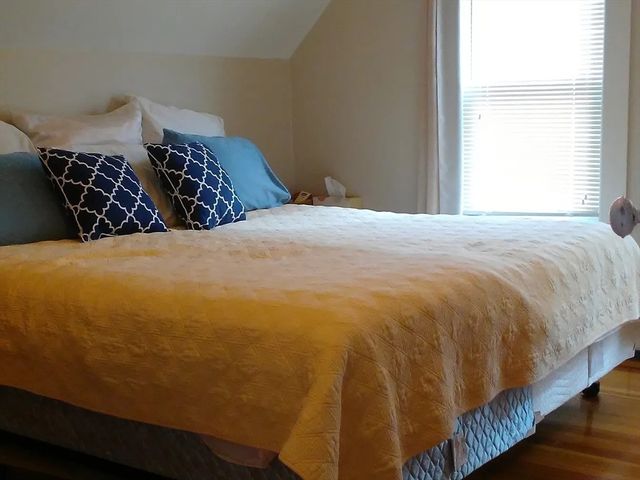 1078 South St 3, Boston, MA 02131