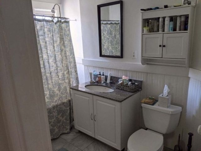 1078 South St 3, Boston, MA 02131