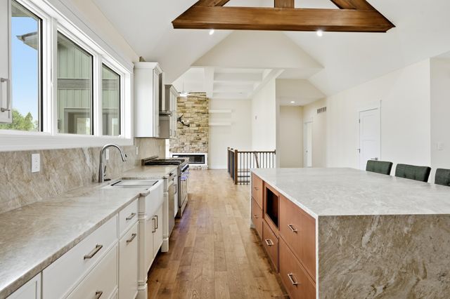 7342 Brookhaven Drive, Crown Point, IN 46307