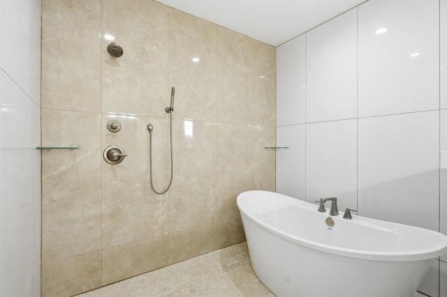7342 Brookhaven Drive, Crown Point, IN 46307