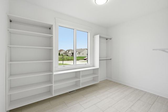 7342 Brookhaven Drive, Crown Point, IN 46307