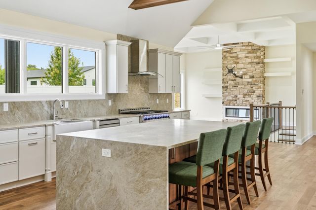 7342 Brookhaven Drive, Crown Point, IN 46307