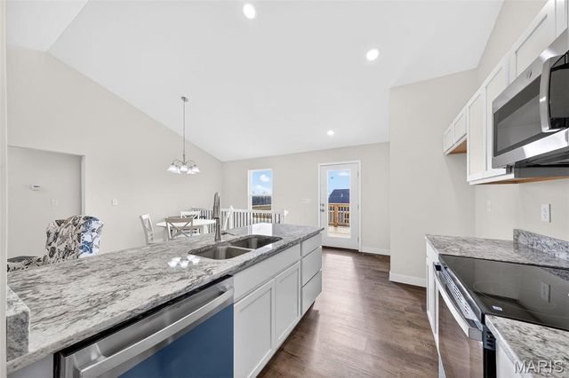 114 Grindstone Court, Moscow Mills, MO 63362