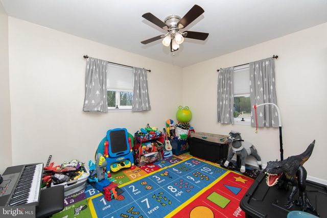 413 VIRGINIA DR, Browns Mills, NJ 08015