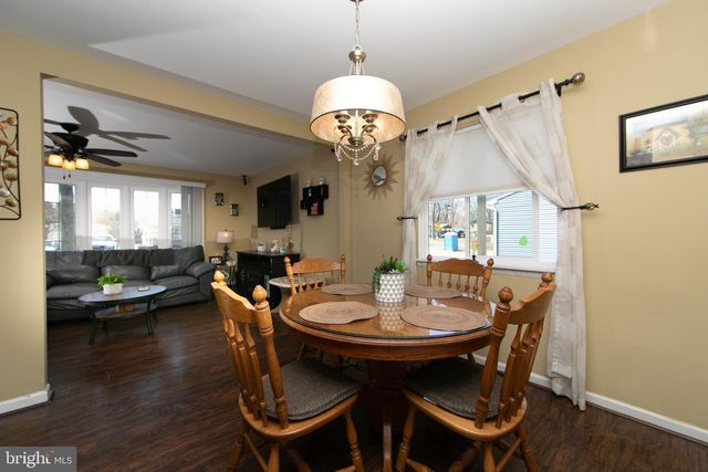 413 VIRGINIA DR, Browns Mills, NJ 08015