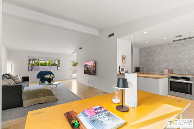 530 N Calle Rolph, Palm Springs, CA 92262