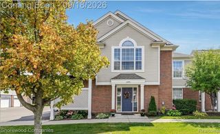 16390 Chatham Drive 150, Macomb Township, MI 48044