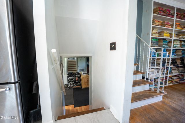 86 Harris Avenue, Albany, NY 12208
