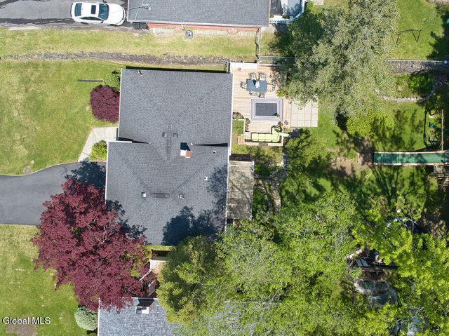 86 Harris Avenue, Albany, NY 12208