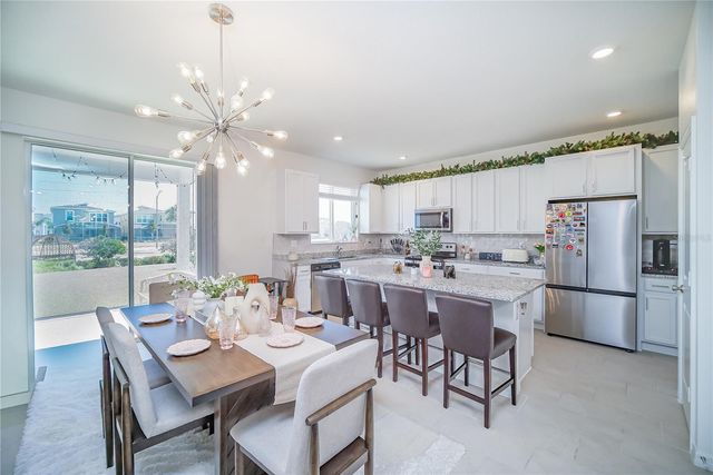 895 OVERPOOL AVENUE, Davenport, FL 33896