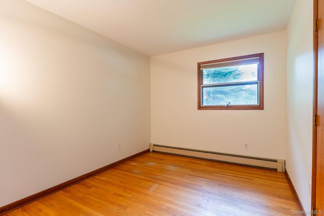 41 Mountain Drive, Pleasant Valley, NY 12569