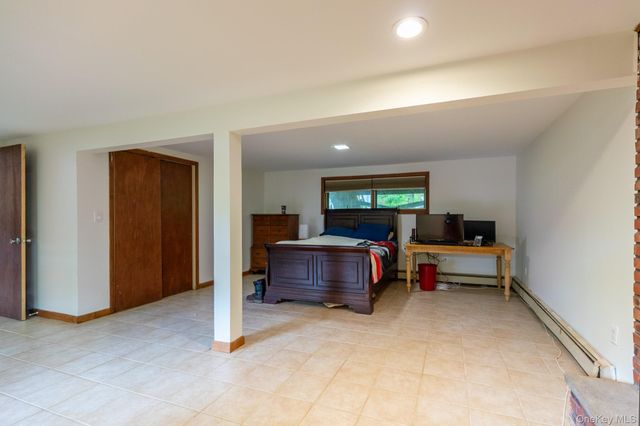 41 Mountain Drive, Pleasant Valley, NY 12569