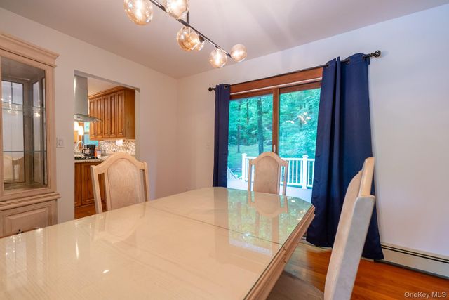 41 Mountain Drive, Pleasant Valley, NY 12569