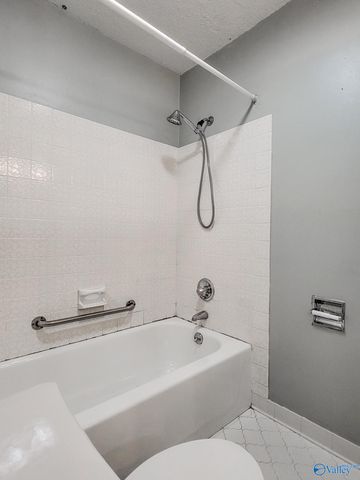 2020 Woodlawn Drive 0, Huntsville, AL 35802