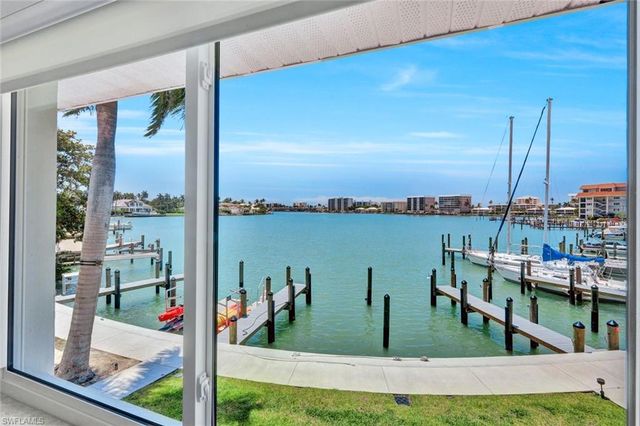 388 Harbour DR 388, Naples, FL 34103