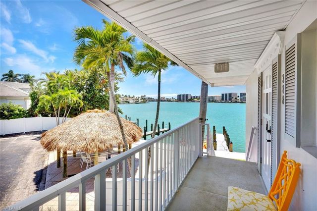 388 Harbour DR 388, Naples, FL 34103