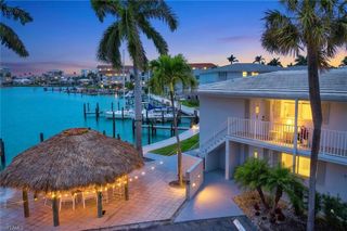 388 Harbour DR 388, Naples, FL 34103
