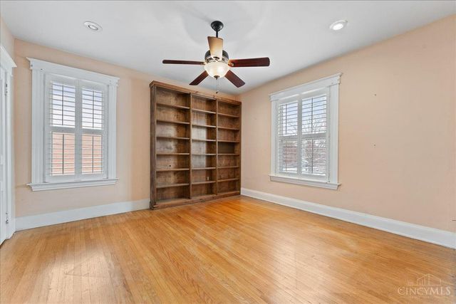 2049 Sherman Avenue, Norwood, OH 45212