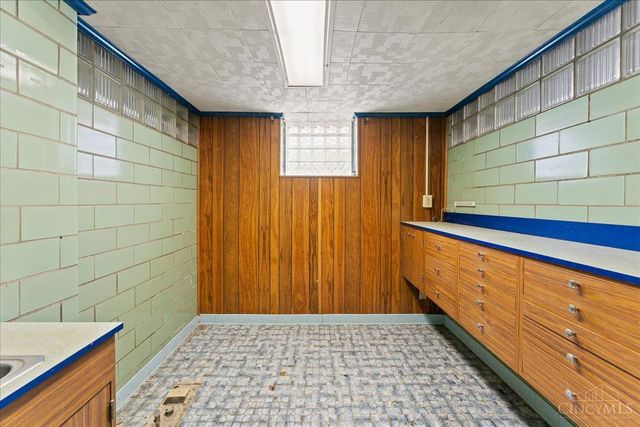 2049 Sherman Avenue, Norwood, OH 45212