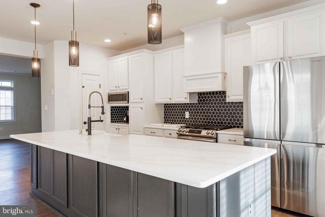 9733 BRAIDWOOD TER, Frederick, MD 21704