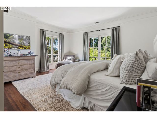 11522 S RIVERWOOD Rd, Portland, OR 97219