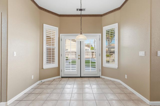 2717 Vestrella Dr, Modesto, CA 95356