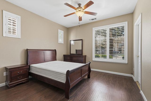 2717 Vestrella Dr, Modesto, CA 95356