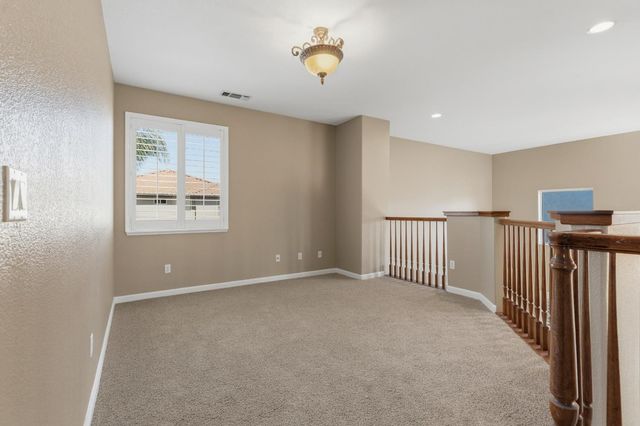 2717 Vestrella Dr, Modesto, CA 95356