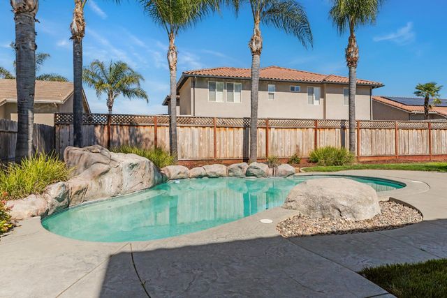 2717 Vestrella Dr, Modesto, CA 95356