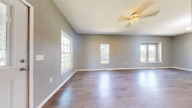 416 E D Main Street, Melcher Dallas, IA 50062