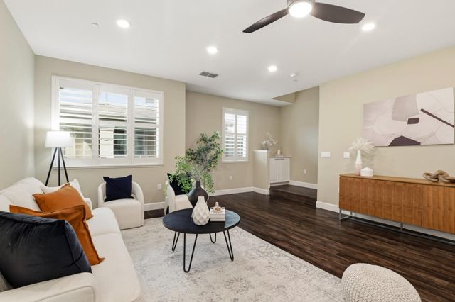 5954 Larkstone Loop, San Jose, CA 95123