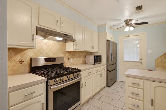 4445 Clingman, Shreveport, LA 71105