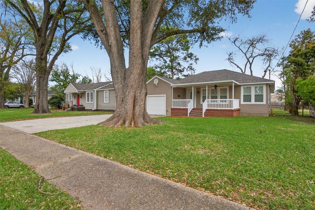 4445 Clingman, Shreveport, LA 71105