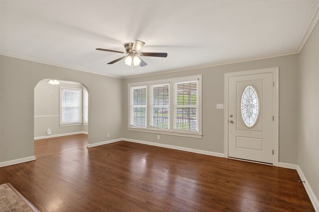 4445 Clingman, Shreveport, LA 71105