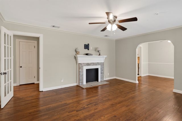 4445 Clingman, Shreveport, LA 71105