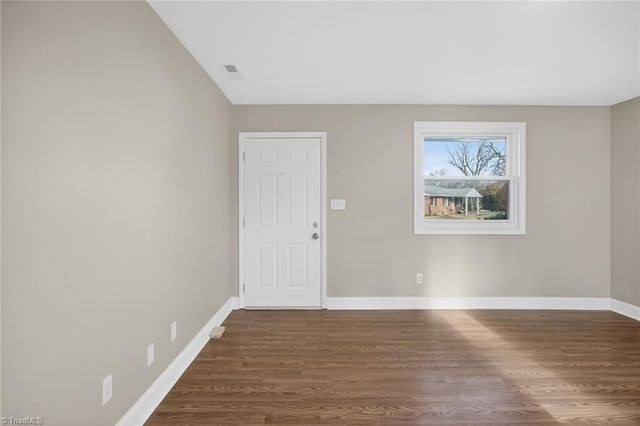 2403 Madre Place, Greensboro, NC 27406