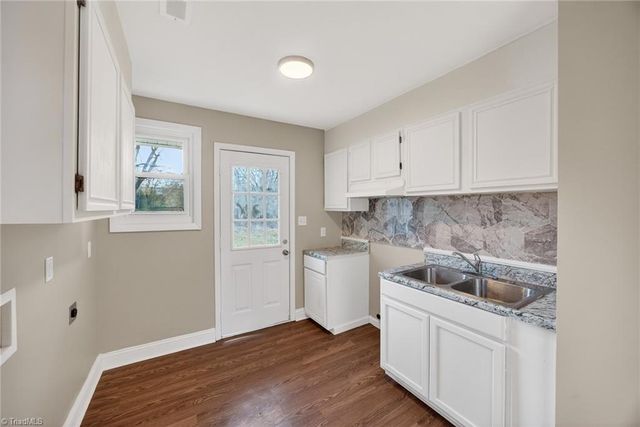 2403 Madre Place, Greensboro, NC 27406