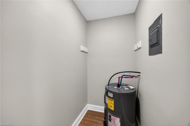 2403 Madre Place, Greensboro, NC 27406