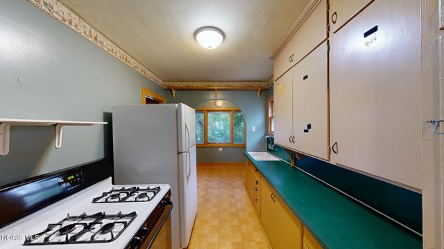 3317 Northwood Avenue, Toledo, OH 43606