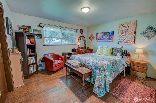 2023 -2021 14th Avenue NW, Puyallup, WA 98371