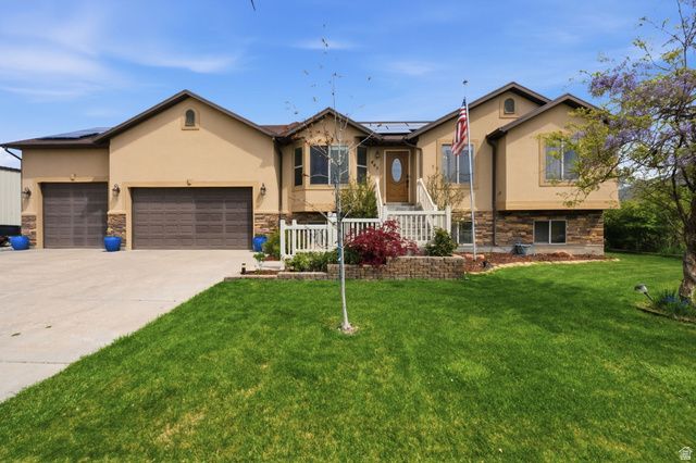 445 S SUNSET DR, Kaysville, UT 84037