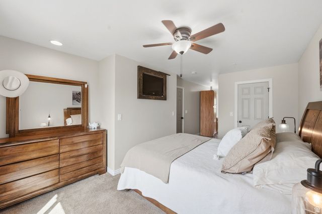 445 S SUNSET DR, Kaysville, UT 84037
