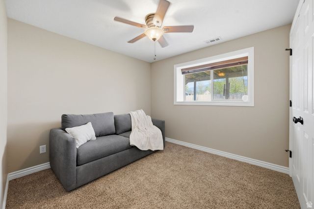 445 S SUNSET DR, Kaysville, UT 84037