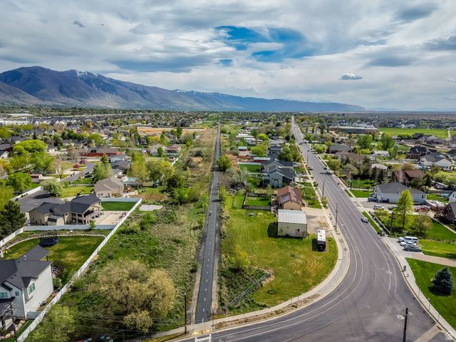 445 S SUNSET DR, Kaysville, UT 84037