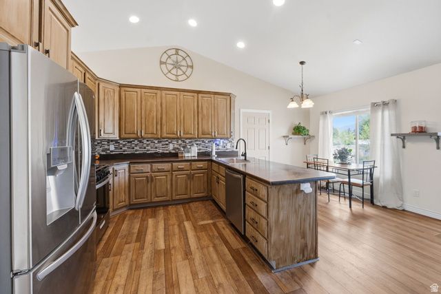 445 S SUNSET DR, Kaysville, UT 84037