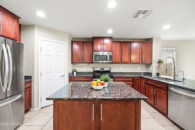 6525 W GEORGETOWN Way, Florence, AZ 85132