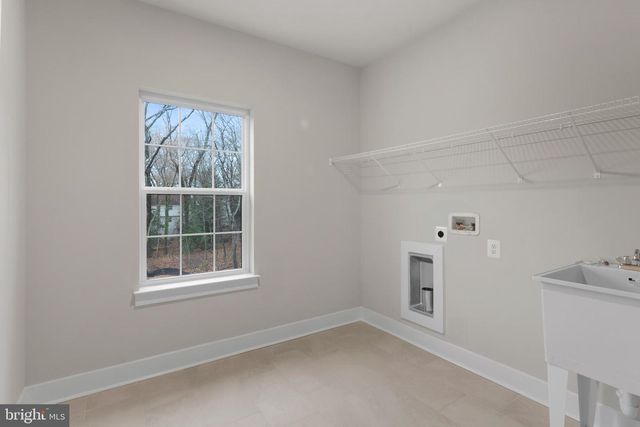 1353 YORKTOWN RD, Annapolis, MD 21409
