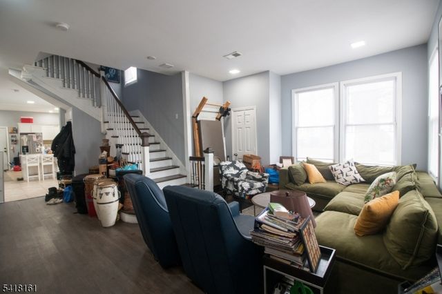 625 Park Ave, East Orange City, NJ 07017